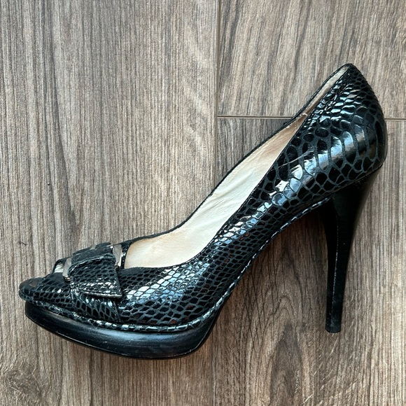 Michael Kors Black Leather Reptile Embossed Pumps | 9 - Picture 10 of 11